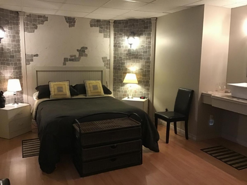 Standard Double Room with Shared Bathroom